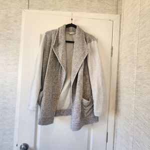 LOFT Outlet Lounge  Two-Tone Gray & Cream Open Cardigan Size M Euc